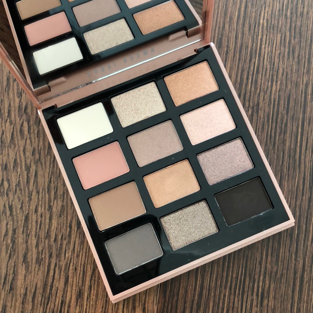 Bobbi Brown Nude Drama Eyeshadow Palette
